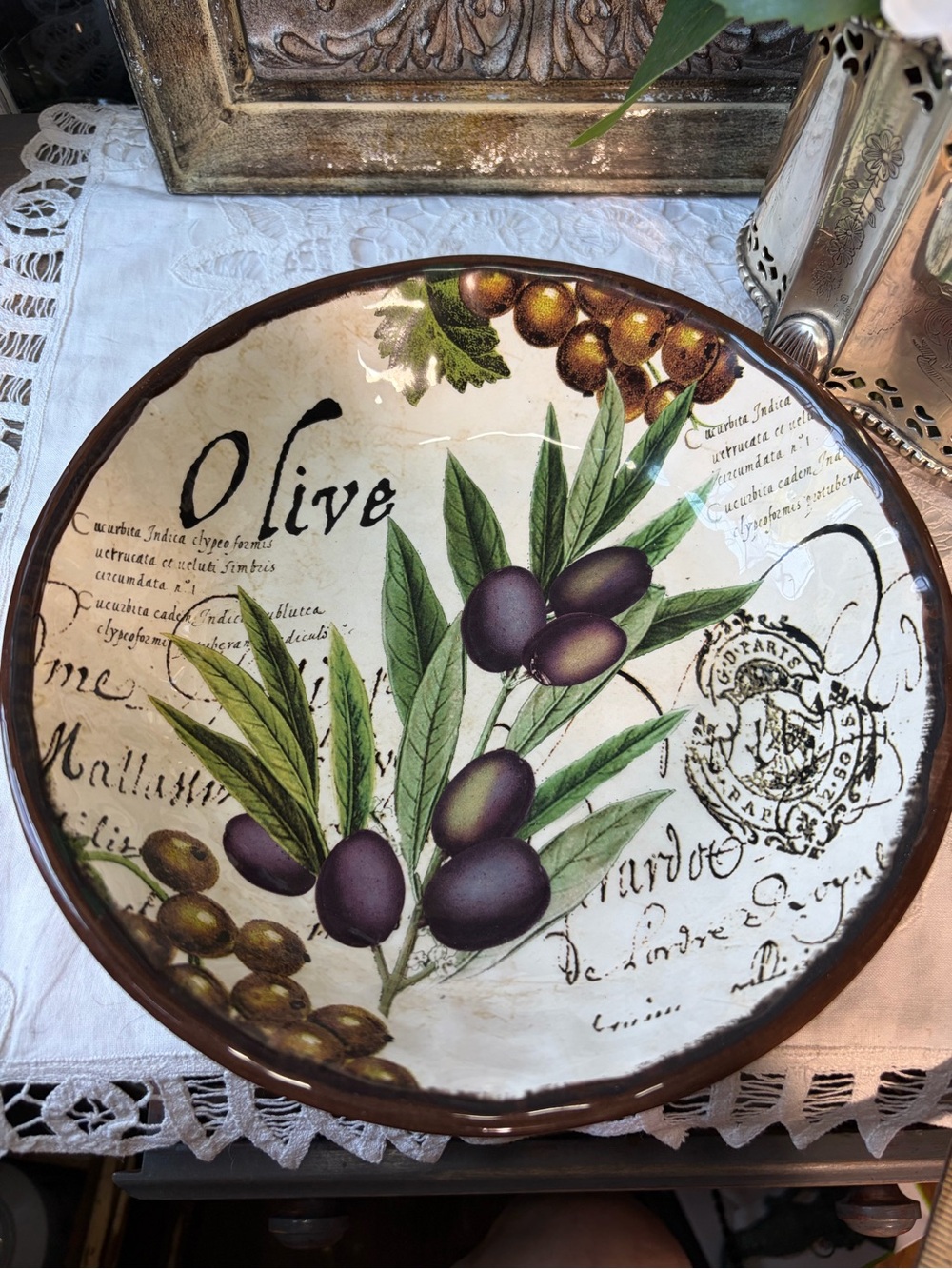 Certified international olive branch tomato ceramic serving bowl